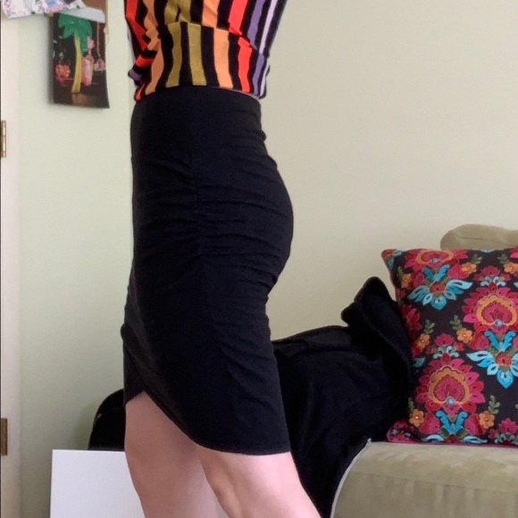 Athleta | black stretchy skirt - Picture 2 of 6